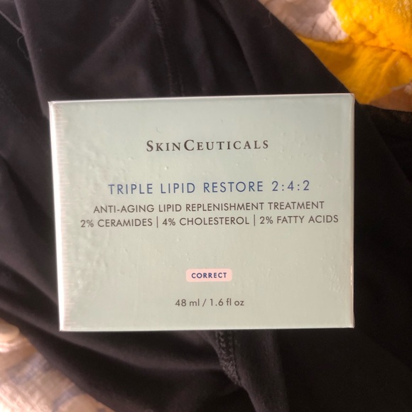 SkinCeuticals Other - SkinCeuticals Triple Lipid Restore 2:4:2 in Light Blue